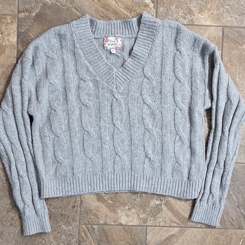 Pink‎ Republic Gray Cable Knit V-Neck Sweater Chenille Womens Medium